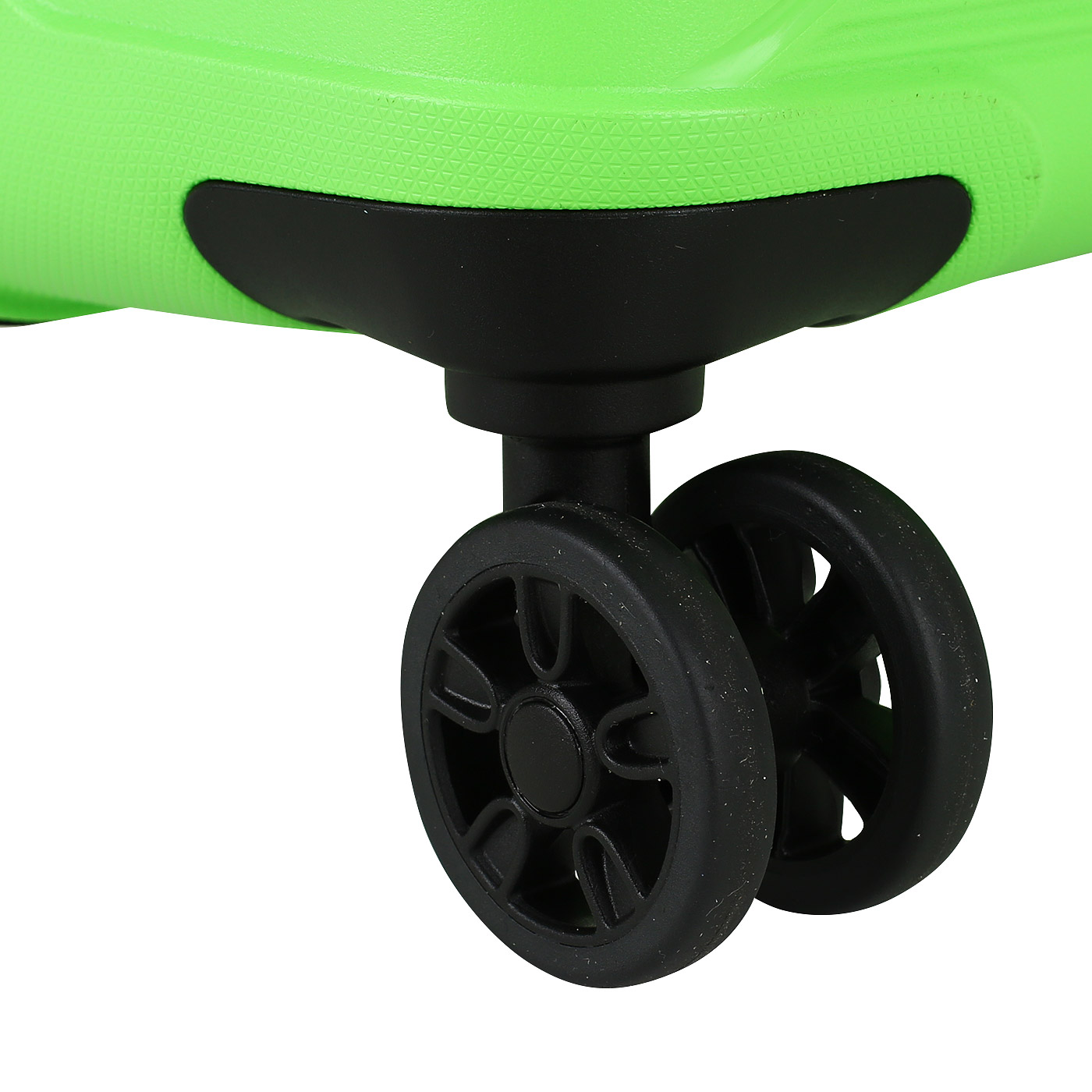 Чемодан большой L из полипропилена с кодовым замком American Tourister Airconic