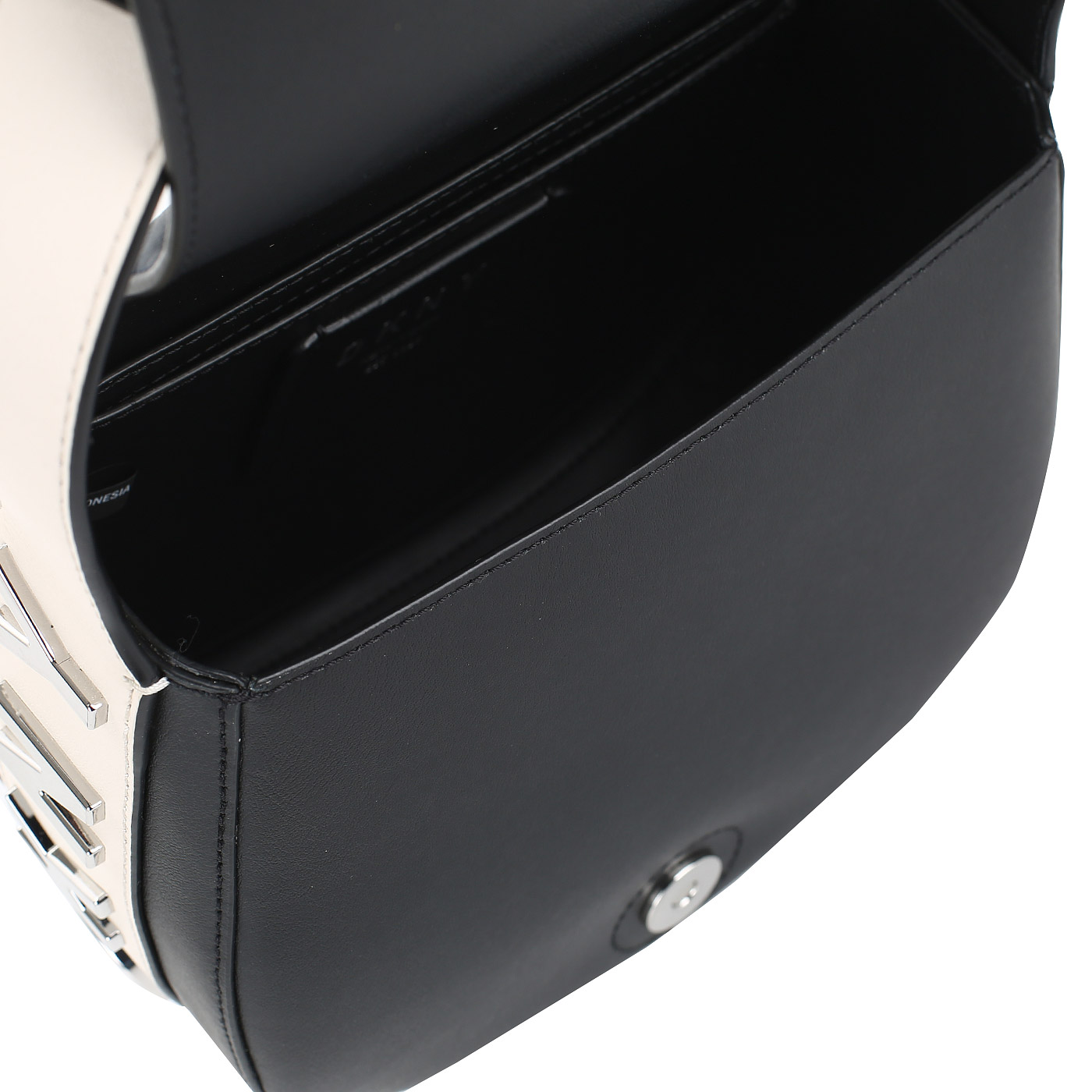 Сумочка-седло из кожи DKNY Bedford